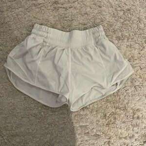 Lululemon Hotty Hot Low-Rise Lined Shorts 2.5”